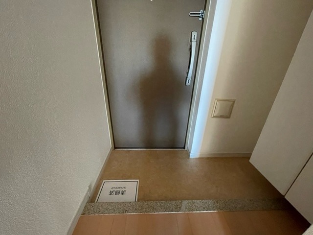 M's-GON4階 玄関