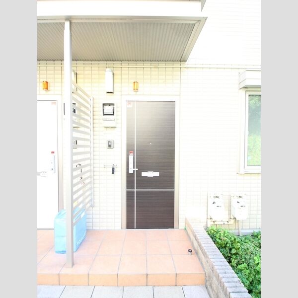 リバーサイドガーデン　B エントランス