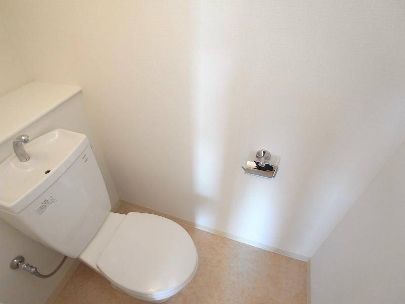 ラ・パラドール中山4階 トイレ