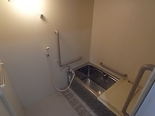 セラビーヌーベル4階 お風呂