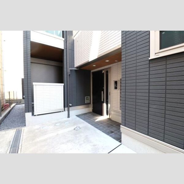 MilleFoglie uno101号室 エントランス