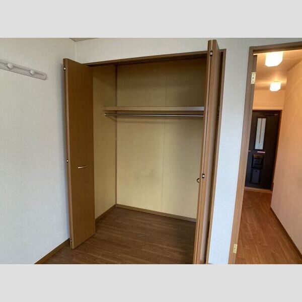 ラ・フェリア101号室 収納