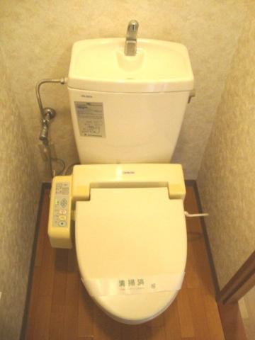 グランチェスタハイツB201号室 トイレ