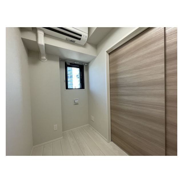 ドゥーエ亀戸Ⅱ1005号室 寝室　2.4帖