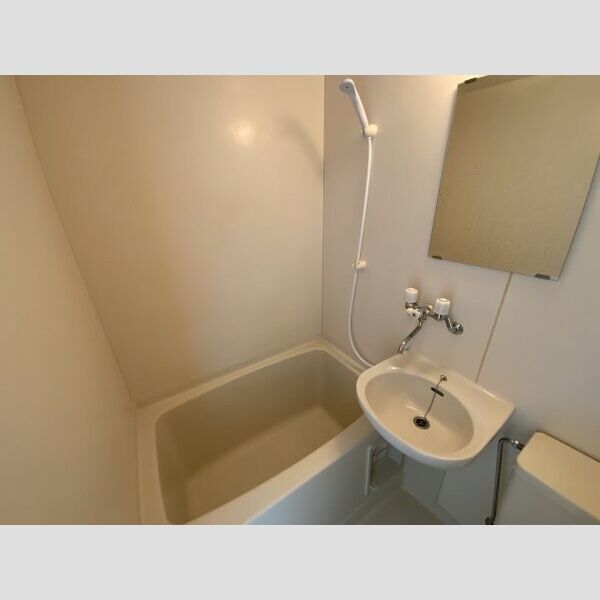 アビタシオン別所 退去前につき、前回募集時のお写真になります。