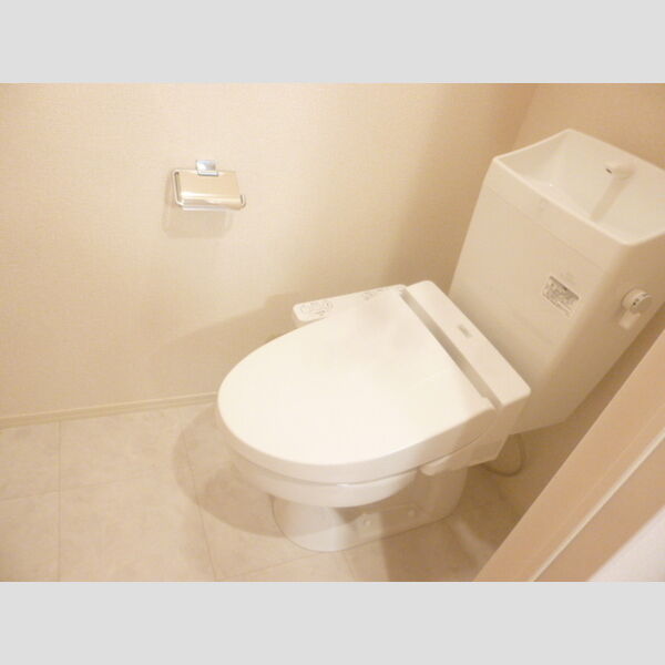 ロッコ 温水洗浄暖房便座仕様です