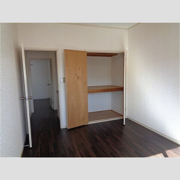 長浦駅前ハイツ　A 物入れ