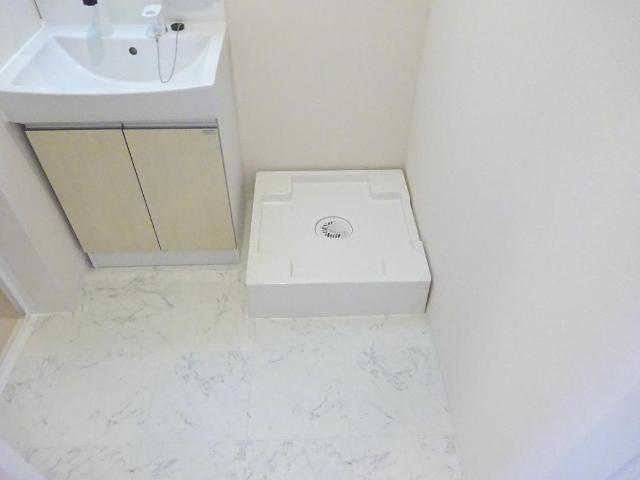 ラーク学園町203号室 洗濯機置場