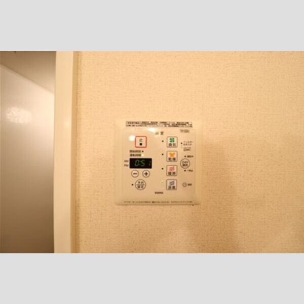 ラマージュおおたかの森201号室 浴室換気乾燥機