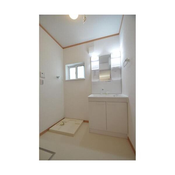 片瀬3丁目戸建東棟 洗面