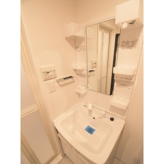 ＧＥＮＯＶＩＡお花茶屋ｓｋｙｇａｒｄｅｎ1006号室 内観