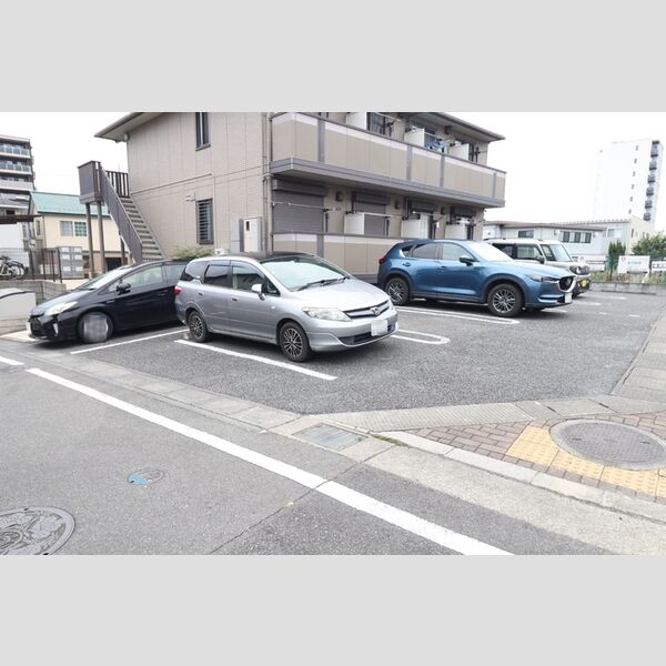 コンフォルト　Ⅰ103号室 駐車場