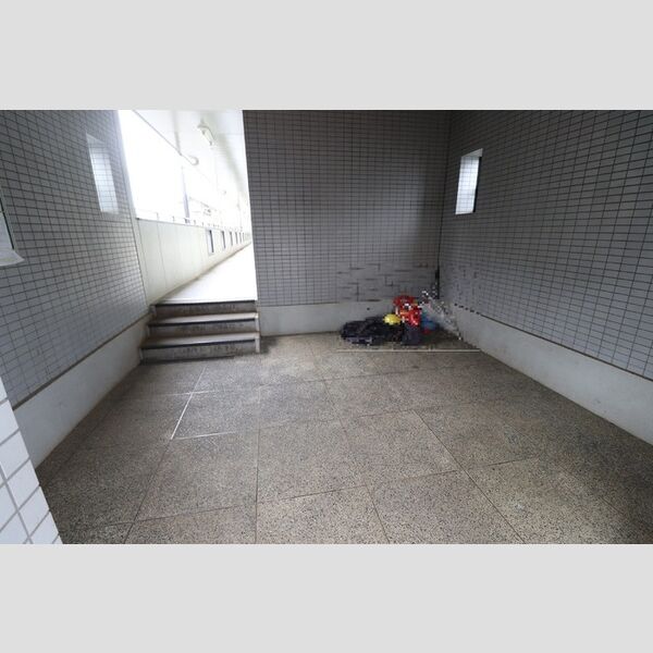 プレヤーデン　A エントランス