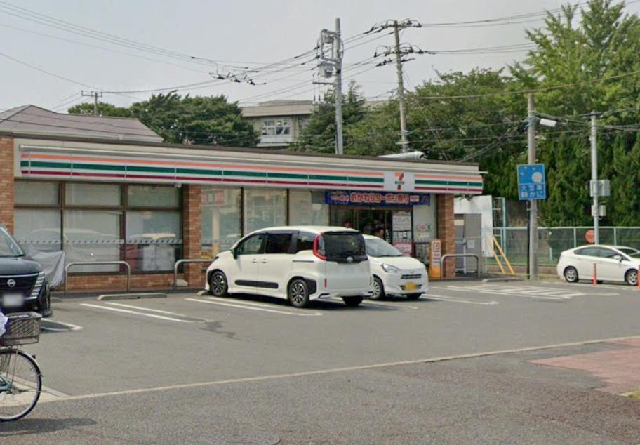 習志野市秋津５丁目戸建 【コンビニエンスストア】セブンイレブン 津田沼高校前店まで5ｍ
