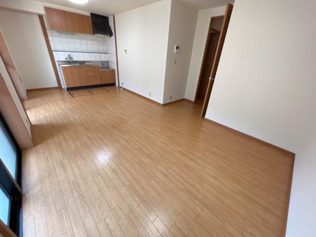 クレメント駒木Ｂ リビング