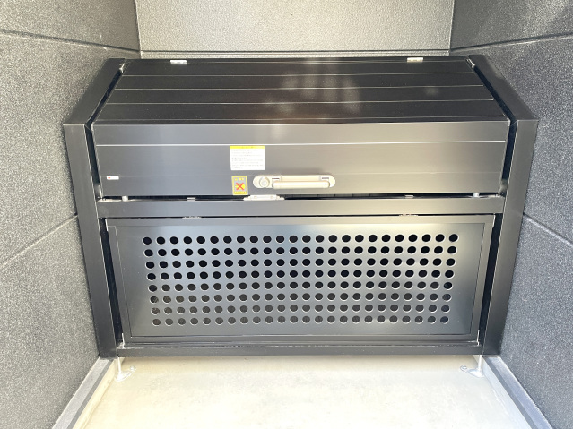 スカイルーチェ南浦和202号室 ゴミストッカー