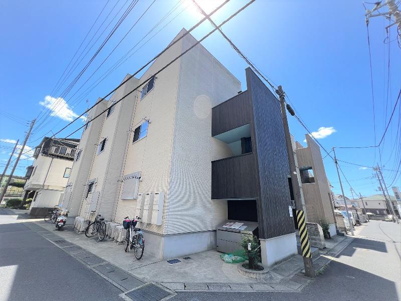 リラ松戸3階 外観