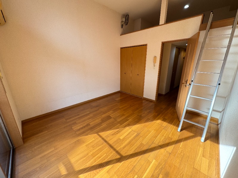 プラム　アベニュー リビング