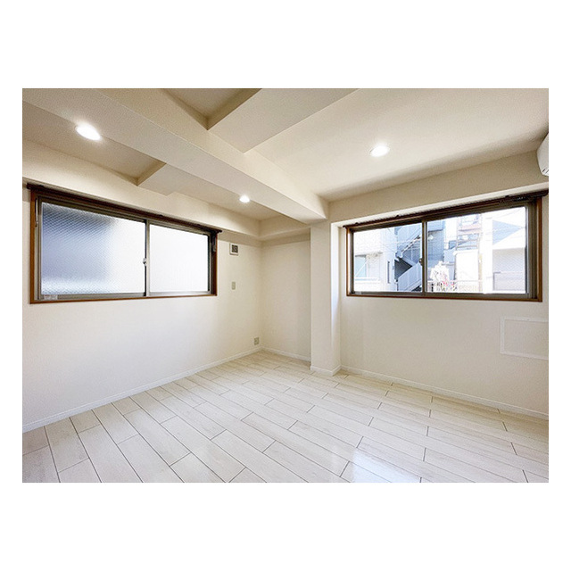 SYOU-HOUSE201号室 二面採光の明るい室内