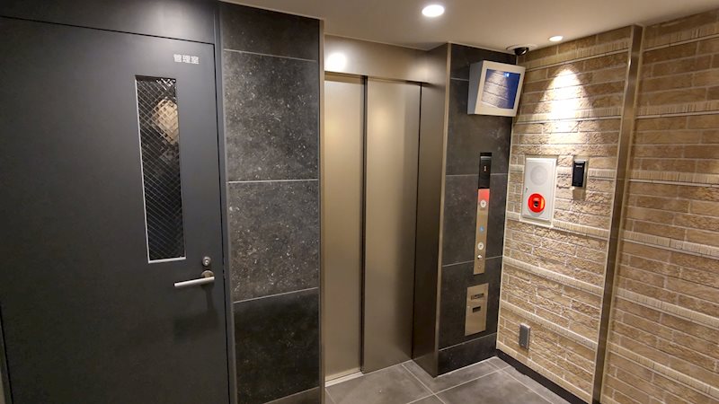 クレヴィアリグゼ西巣鴨2階 エレベーターホール