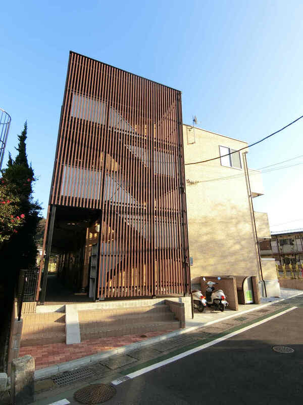 リブリ・シャトー・デ・ザール Ⅶ1階 外観