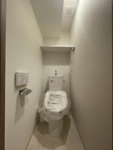 ガーラ・ステーション川崎平間3階 トイレ