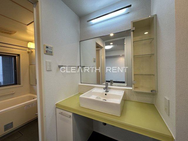 コンシェリア・デュー代々木公園 内装中・内見可能