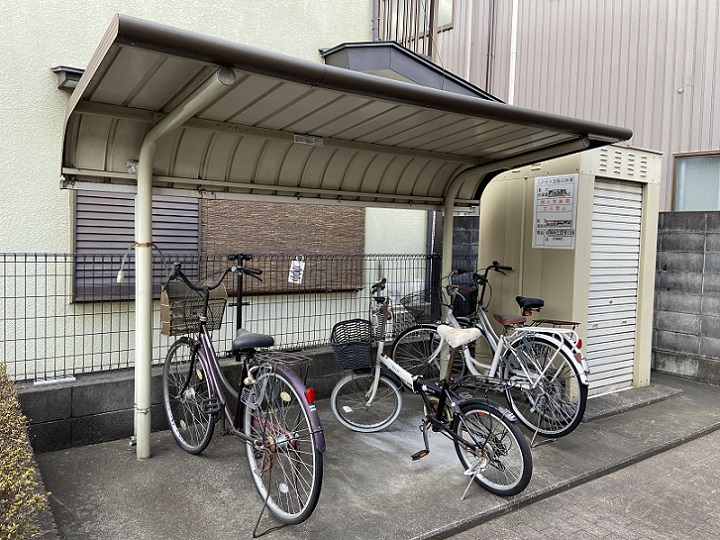 レオパレスシャルム104号室 駐輪場