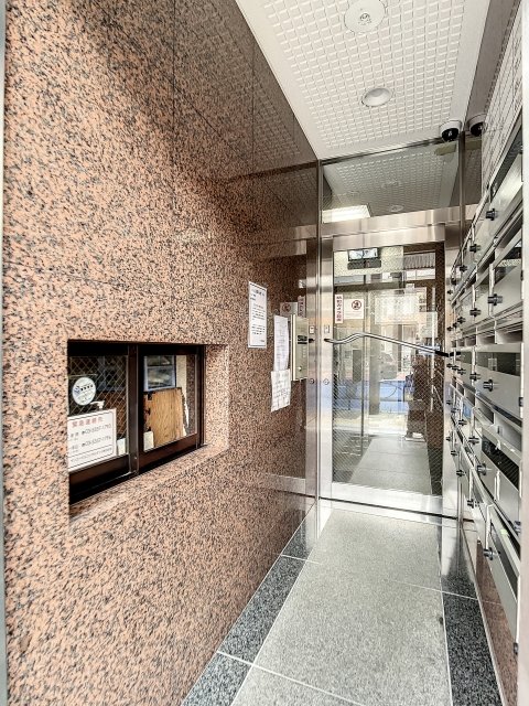 ドルフ板橋4階 エントランス
