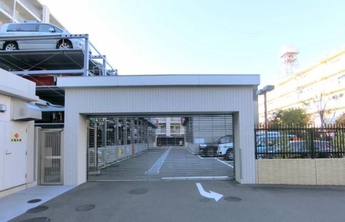 ザ・パークハウス北赤羽 駐車場