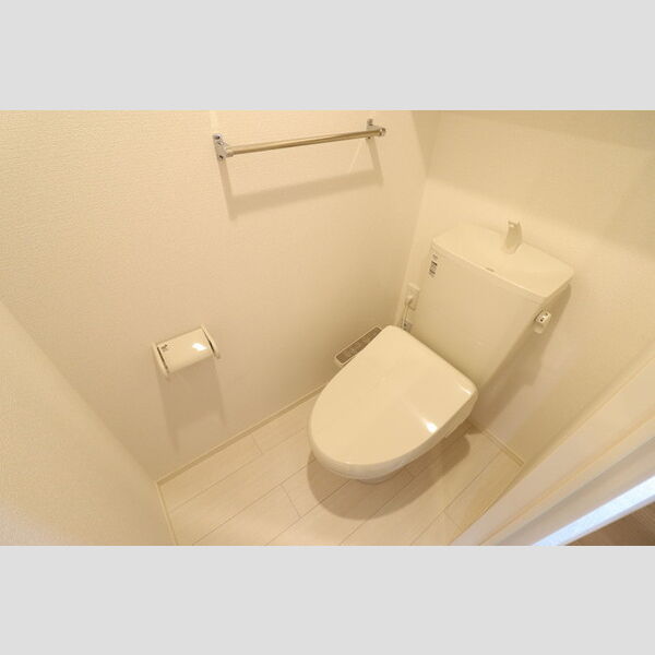 ピラタスXVI ★温水洗浄暖房便座★