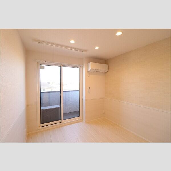 D-KISARIA　WⅠ205号室 洋室