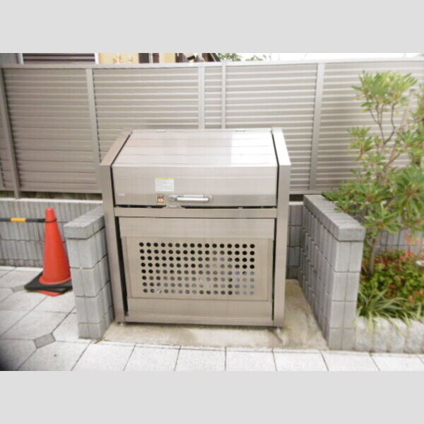 ヴィグノーブル上石神井203号室 敷地内ゴミBOX