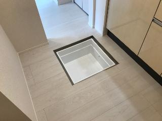 所沢市小手指町アパート新築工事102号室 床下収納（イメージ）