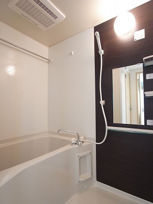 リブリ・モンテーニュ お風呂