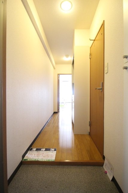 指扇駅前プラザ1階 玄関