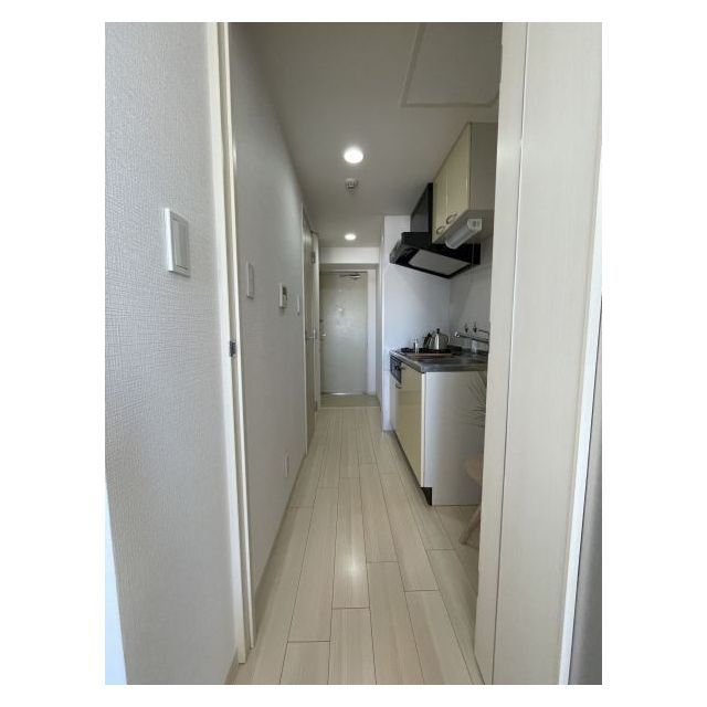 ルクレ中落合0901号室 リビング→玄関　※モデルルーム（家具など