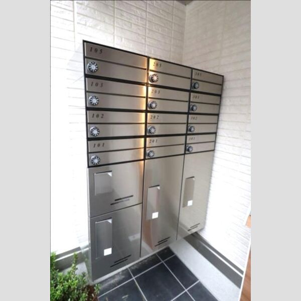 グラナーデ西瑞江Ⅱ 集合ポスト、宅配ボックス