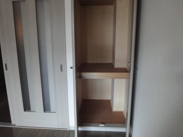 アメニティプレイス00403号室 収納