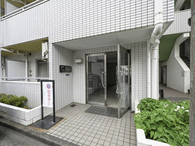 スカイコート元住吉第３ エントランス