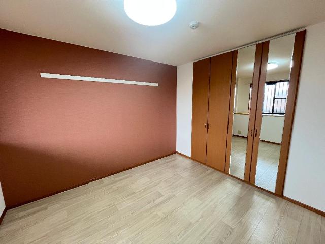 ガーデンヒルズNAKAYAMA壱番館 洋室