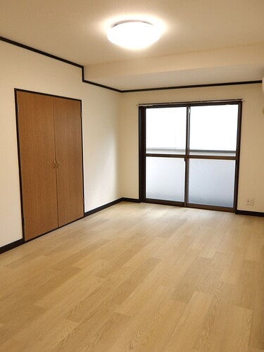 メゾンフラワー1階 洋室約７．３畳　※2025年9月撮影