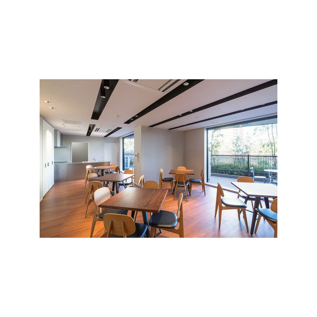 ザ・パークハウス新浦安マリンヴィラサニープラザ242号室 共用施設：パーティールーム