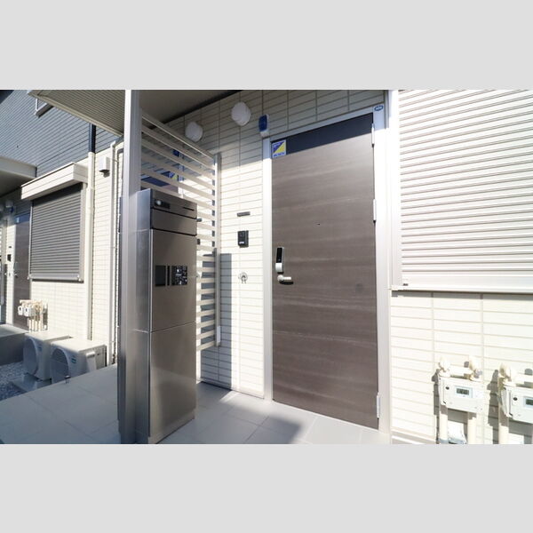 CLASSEUM桶川泉　Ⅰ105号室 玄関外側