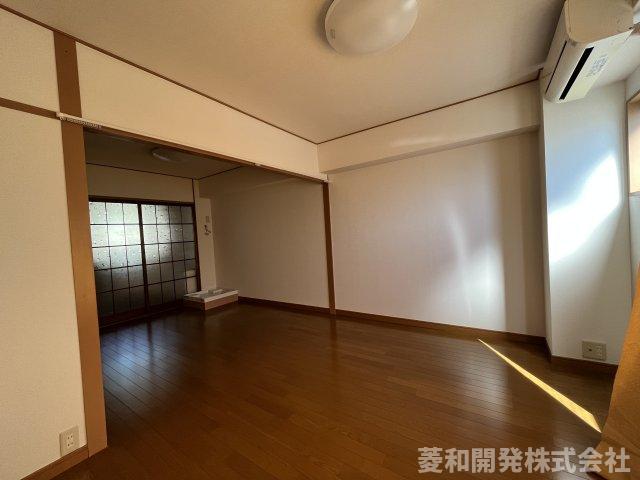 第一マンション3階 リビング