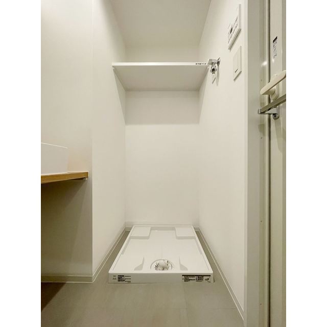 グランパセオ代々木上原0104号室 内観