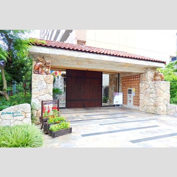 ロイヤルパークスシーサー0718号室 エントランス