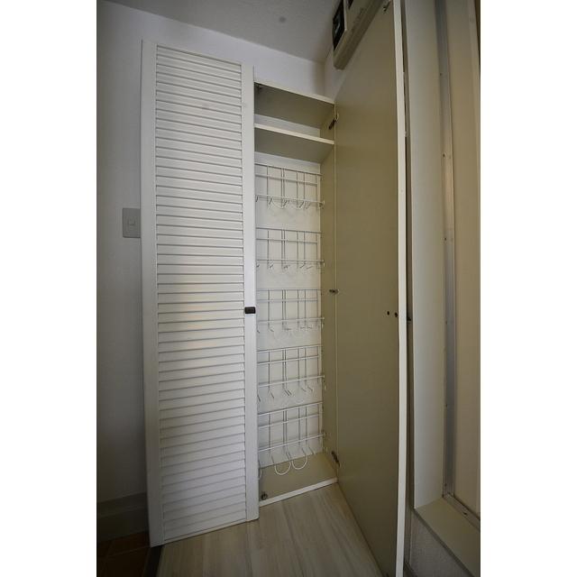 ハイム国領2階 収納