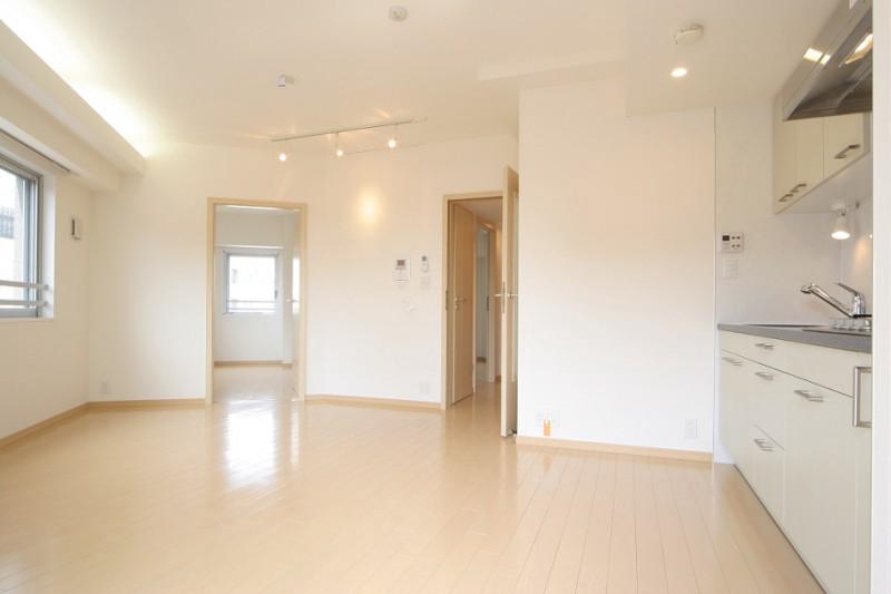 レジディア三軒茶屋 リビング