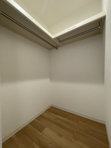 ウィンドテラス矢切0110号室 収納